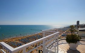 Termini Beach Hotel&Suites